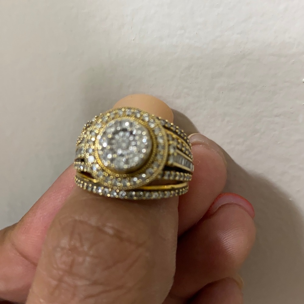 1 CTTW 10K Diamond engagement ring w/Diamond band